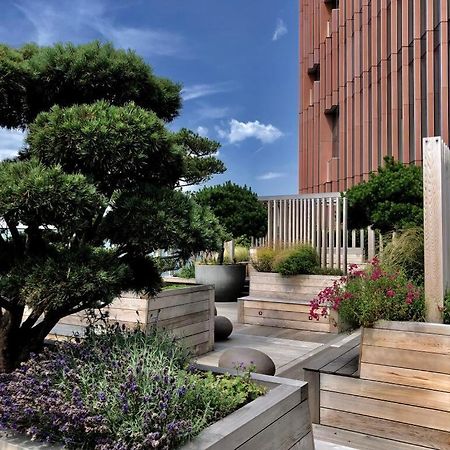 Manhattan Loft Gardens, Stratford Apartment London Exterior photo